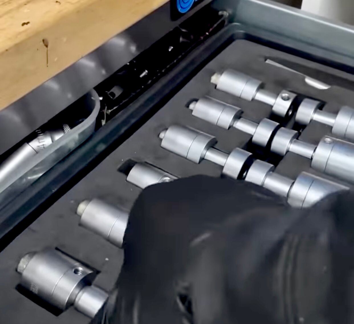 Pivot and Linkage Bearing Extraction/Installation Tool Kit